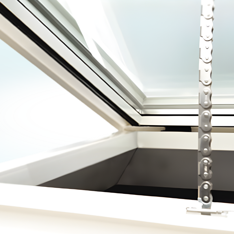 Lichtkoepel ventilerend elektrische bediening foto close up